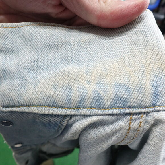 VINTAGE LEVI'S USA MADE MOTLEY CRUE DENIM JEAN BATTLE VEST WOMENS 14 21X22.5 - Picture 13 of 16